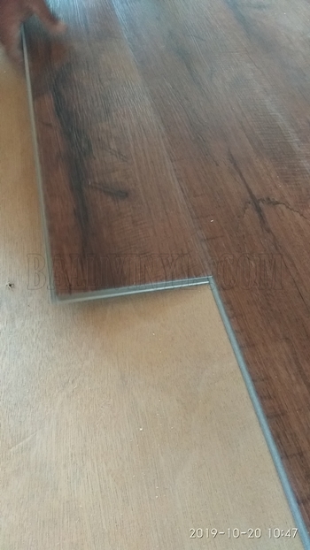 lantai Vinyl bali